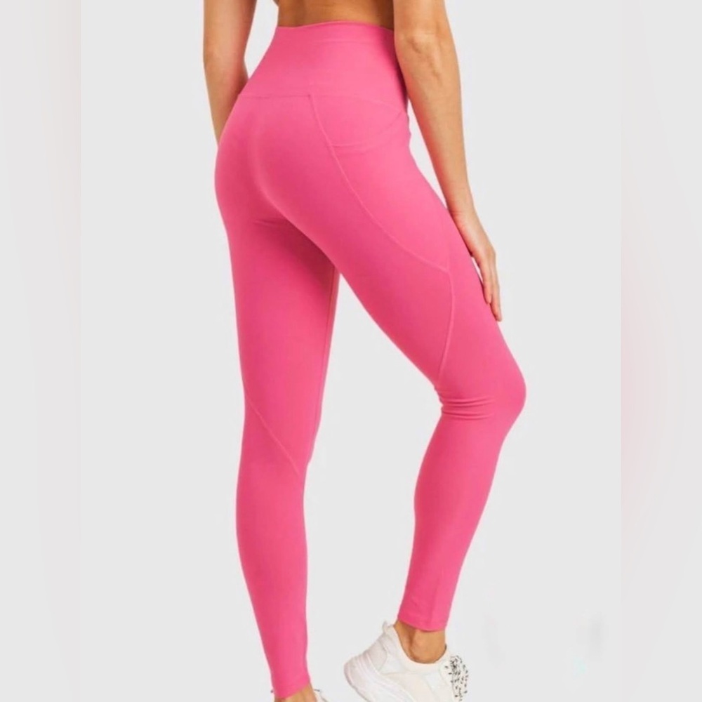 Mono B Solid Essential Performance Leggings in Pink